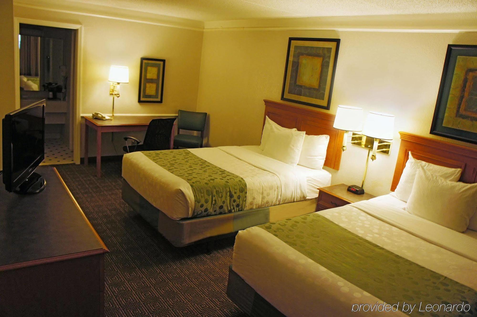 La Quinta Inn By Wyndham Denver Northglenn Exterior photo
